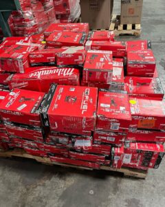 200 UNITS MILWAUKEE TOOLS PALLET
