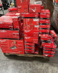 150 UNITS MILWAUKEE TOOLS PALLET