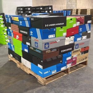 200 UNITS MIXED SHOES PALLET