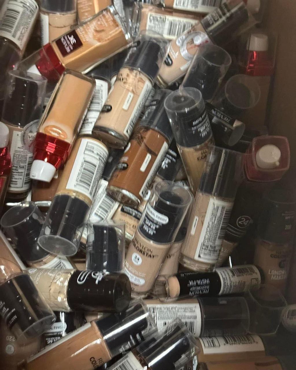 100 UNITS MIXED COSMETIC PALLET